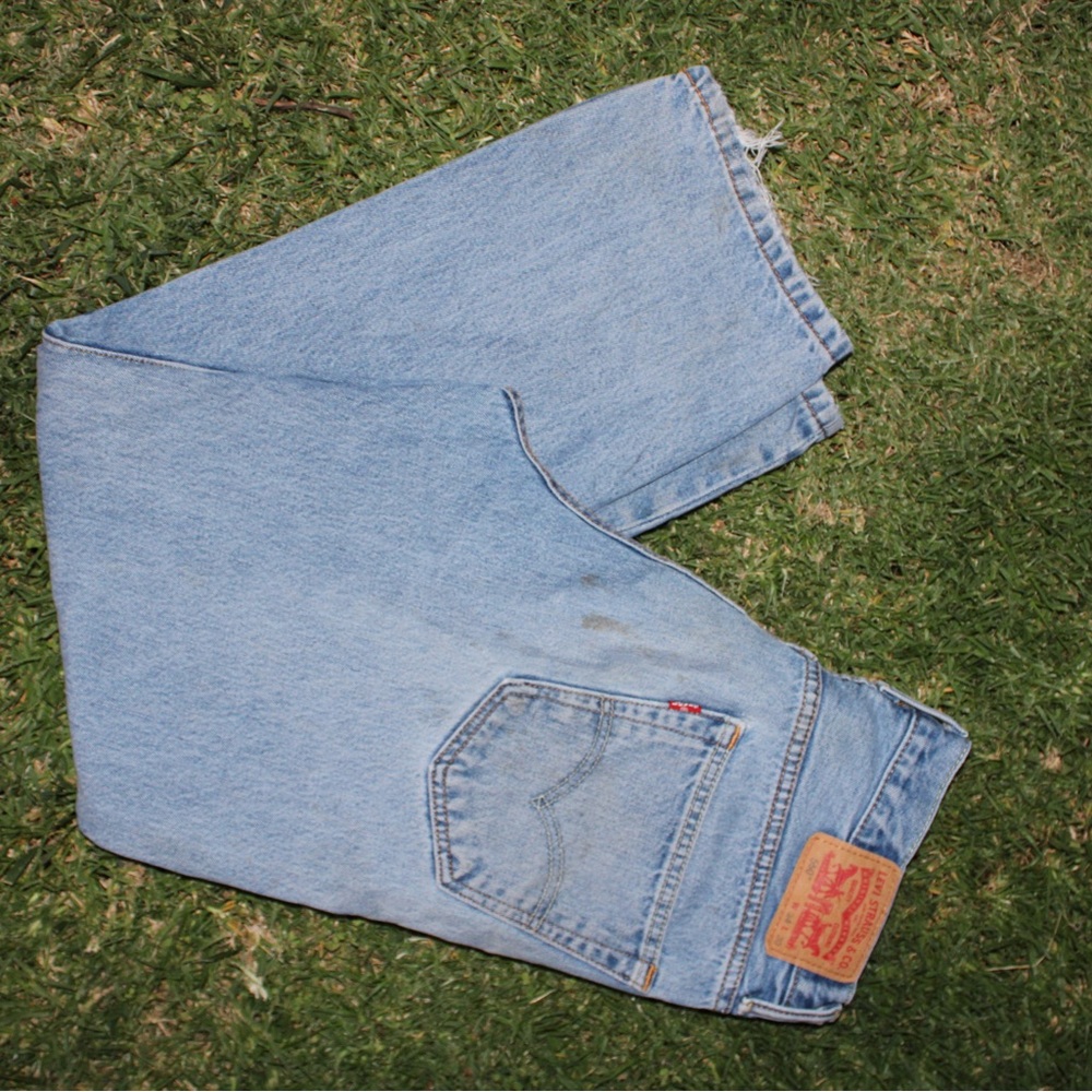Levi's Light Blue 550 34/30 Relaxed Jeans